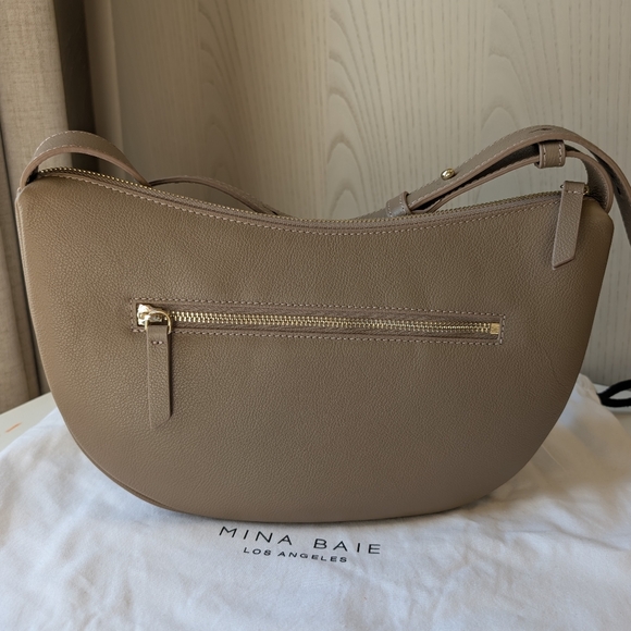 Mina Baie Khloe Crossbody Leather Sling In desert - Picture 2 of 8